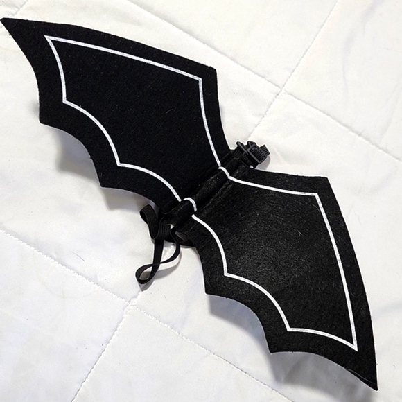 Pet Bat Wings - Picture 1 of 2